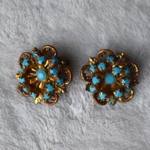 Vintage Blue and Goldtone Flower Clip on Earrings